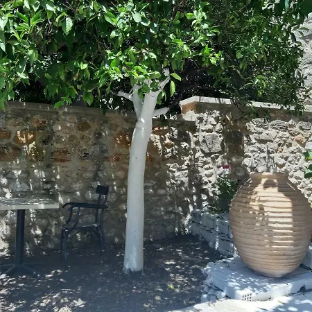 Сasa de vacaciones Avli